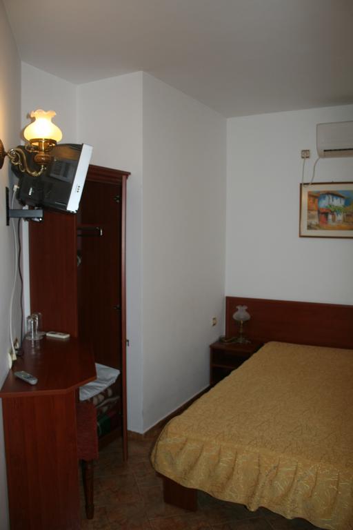Hotel Todorova House Zlatograd Exterior foto